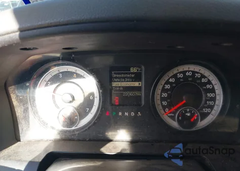 2013 Ram 1500 Tradesman из США, поврежденный, VIN 1C6RR6FP2DS628406